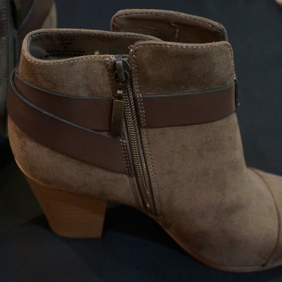 NWOB Lime Light Bootie size 8 - Picture 2 of 5